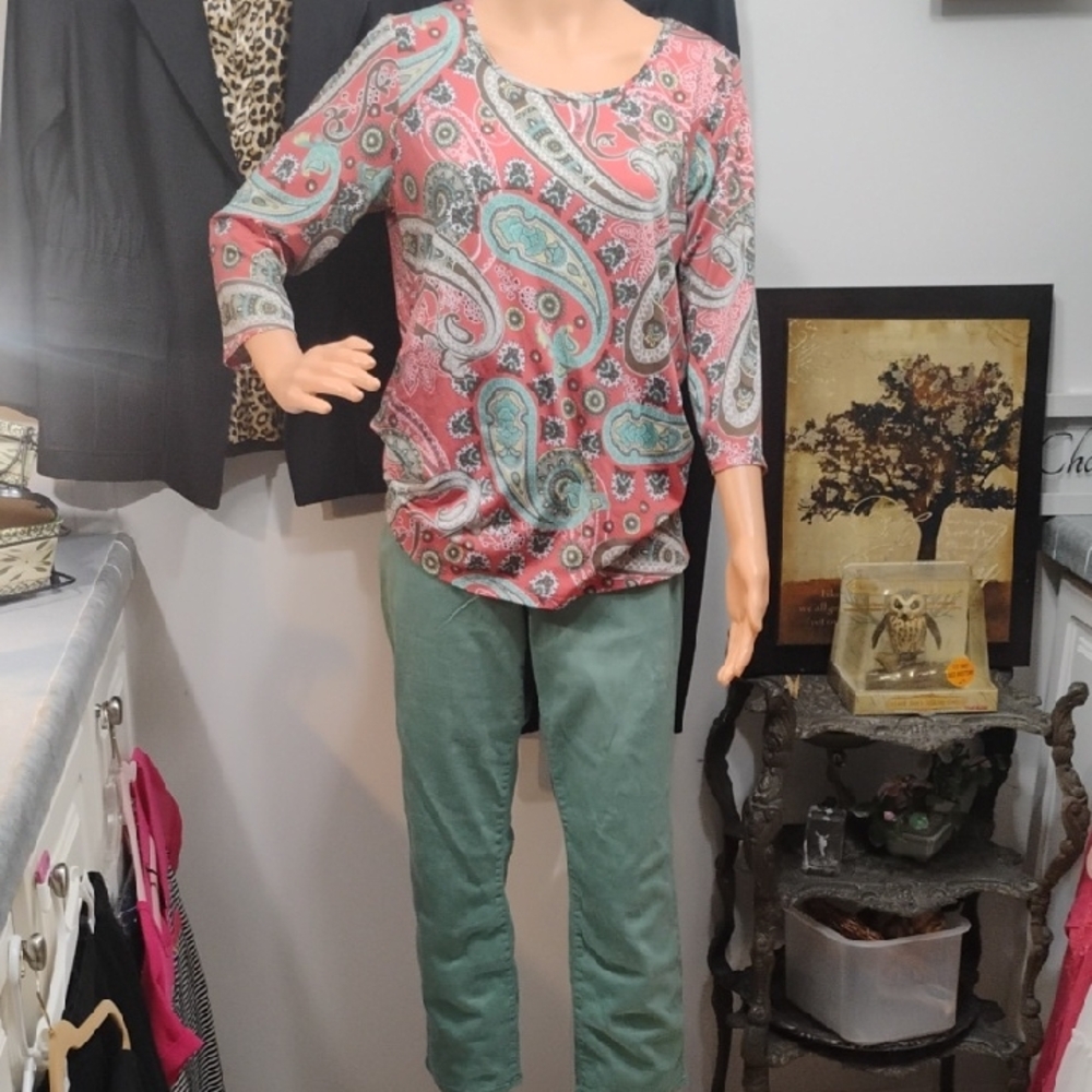 Antthony Multicolor Paisley Top and IMAN Pants Set